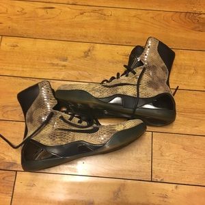 Kobe 9 snake skin